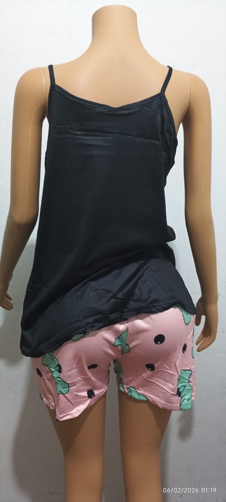 PIJAMA LARGA ESTAMPADO DINOSAURIO